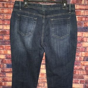 3/$15 sale! 🤩 Bitten straight jeans